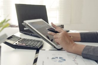 Dijitalleşmenin Finans Sektöründeki Risk Yönetimine Etkisi